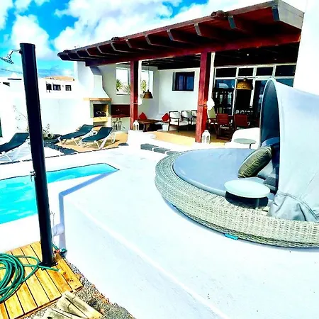 Luxury House De ヴィラ *