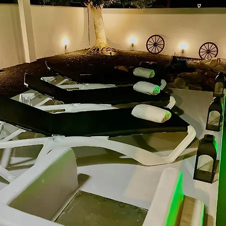 Luxury House De ヴィラ *