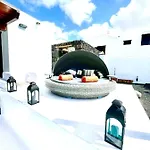 Luxury House De Villa *