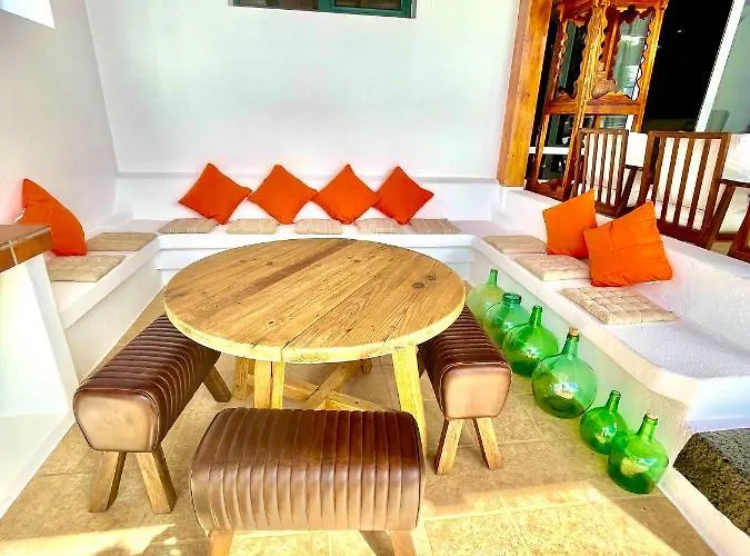 Luxury House De Villa *